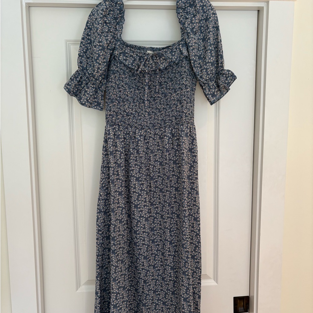 FEHRNVI Blue Floral Midi Dress